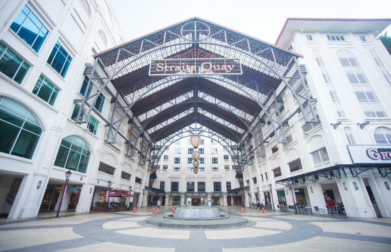 The Suites At Waterside Straits Quay By Plush Bagan Jermal エクステリア 写真