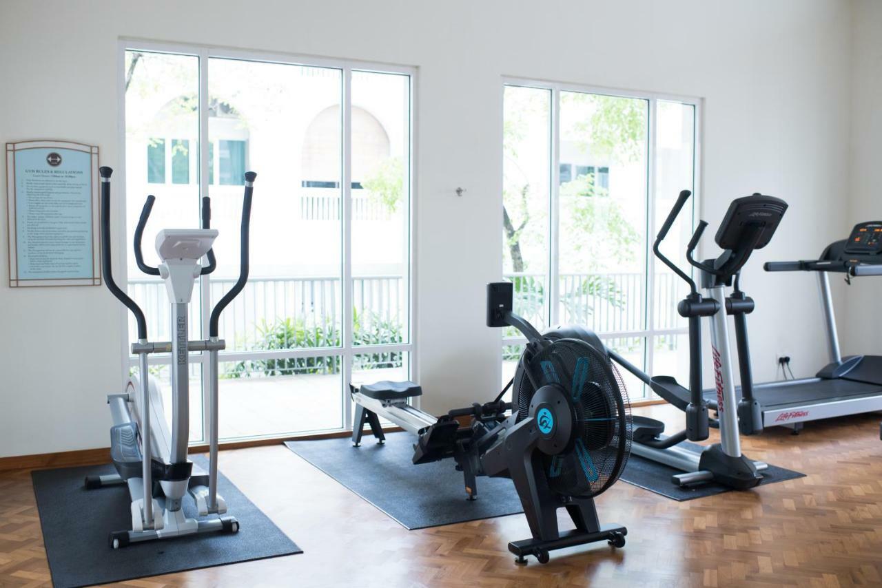 The Suites At Waterside Straits Quay By Plush Bagan Jermal エクステリア 写真